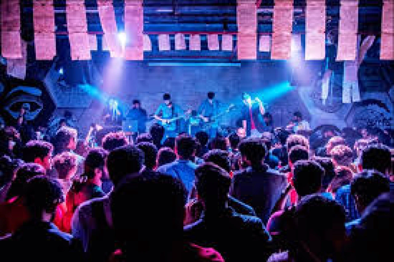 antiSOCIAL Lower Parel Mumbai